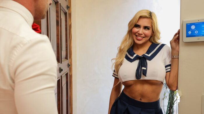Schoolgirl Hunts for Your Dick